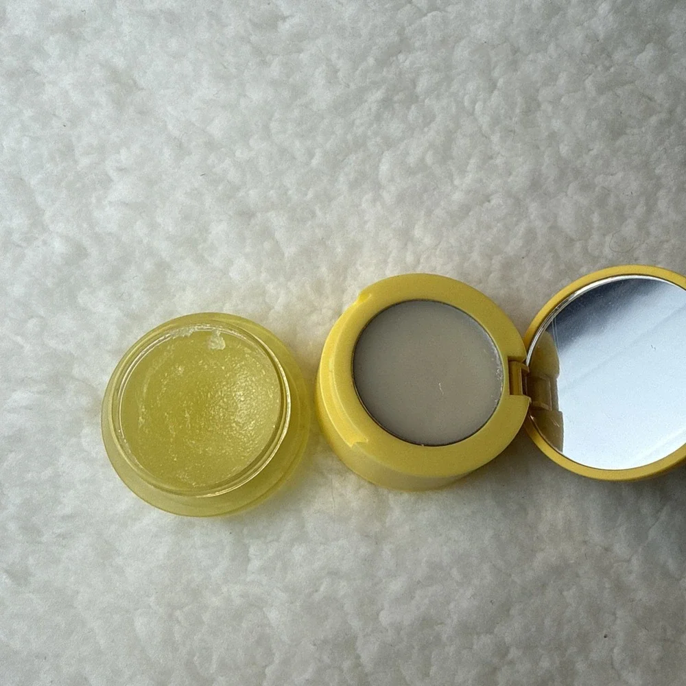 KAJA KOREAN SKIN CARE - BALMY BENTO Lip Balm + Scrub  Pina Colada BRAND‎ NEW